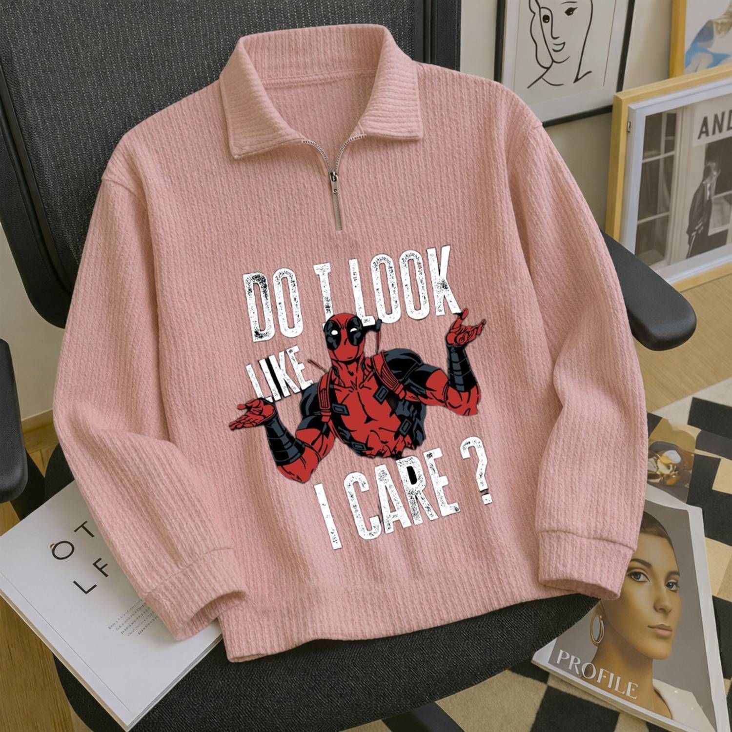 Chain Link Printed Men Zip Neck Pink T-Shirt