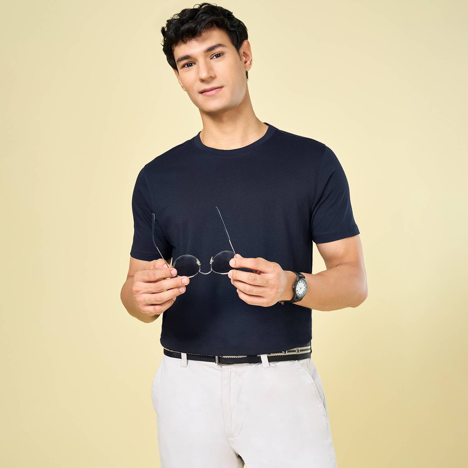 Byford by Pantaloons Solid Men Round Neck Dark Blue T-Shirt
