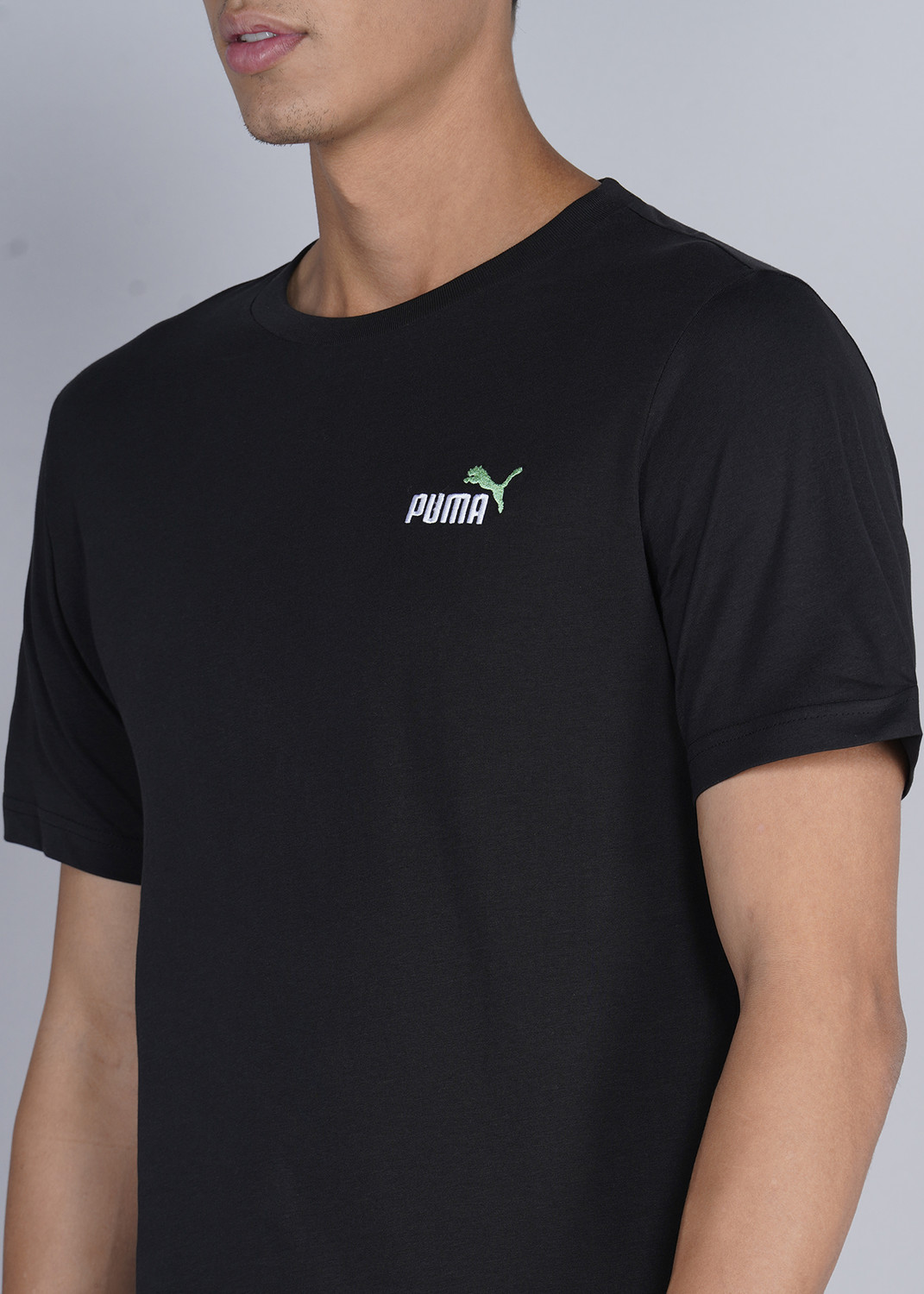 Image of PUMA Solid Men Crew Neck Black T-Shirt