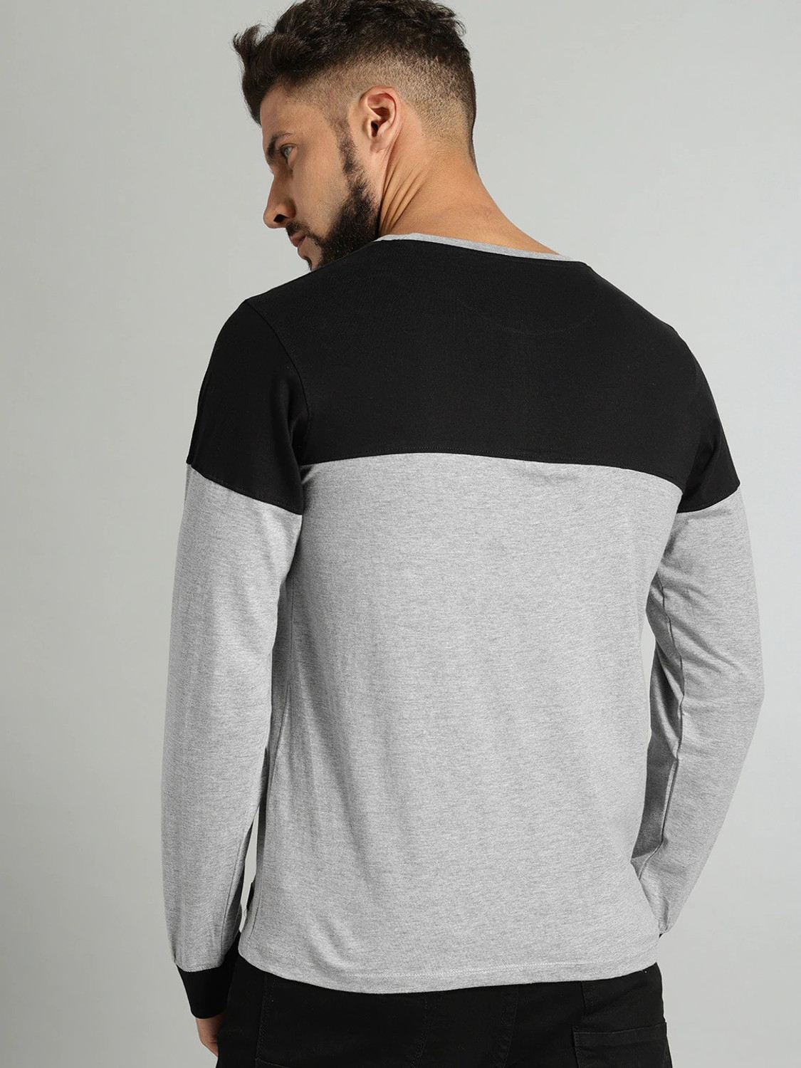 Image of Roadster Colorblock Men Round Neck Black, Grey T-Shirt