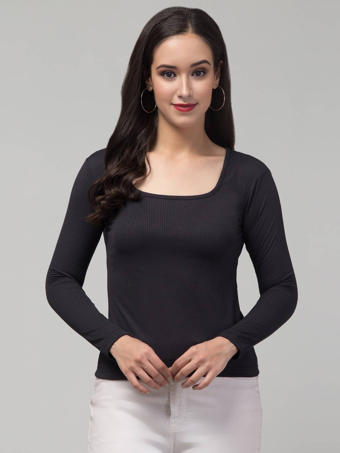 Tanushk Solid Women Scoop Neck Black T-Shirt