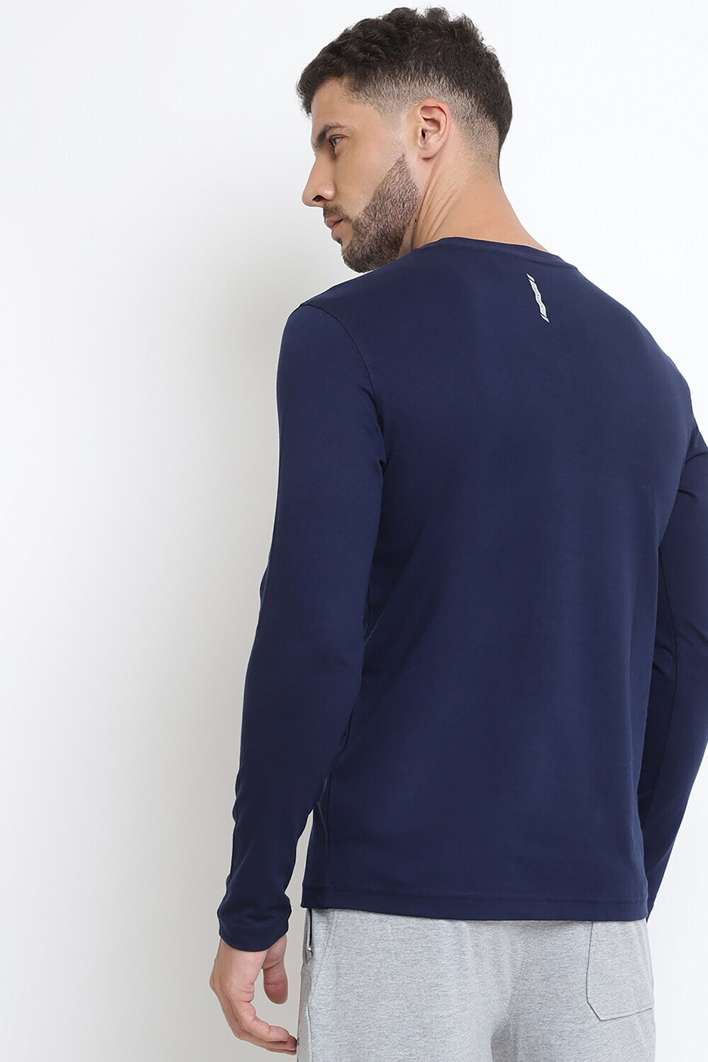 Image of VAN HEUSEN Printed Men Round Neck Dark Blue T-Shirt