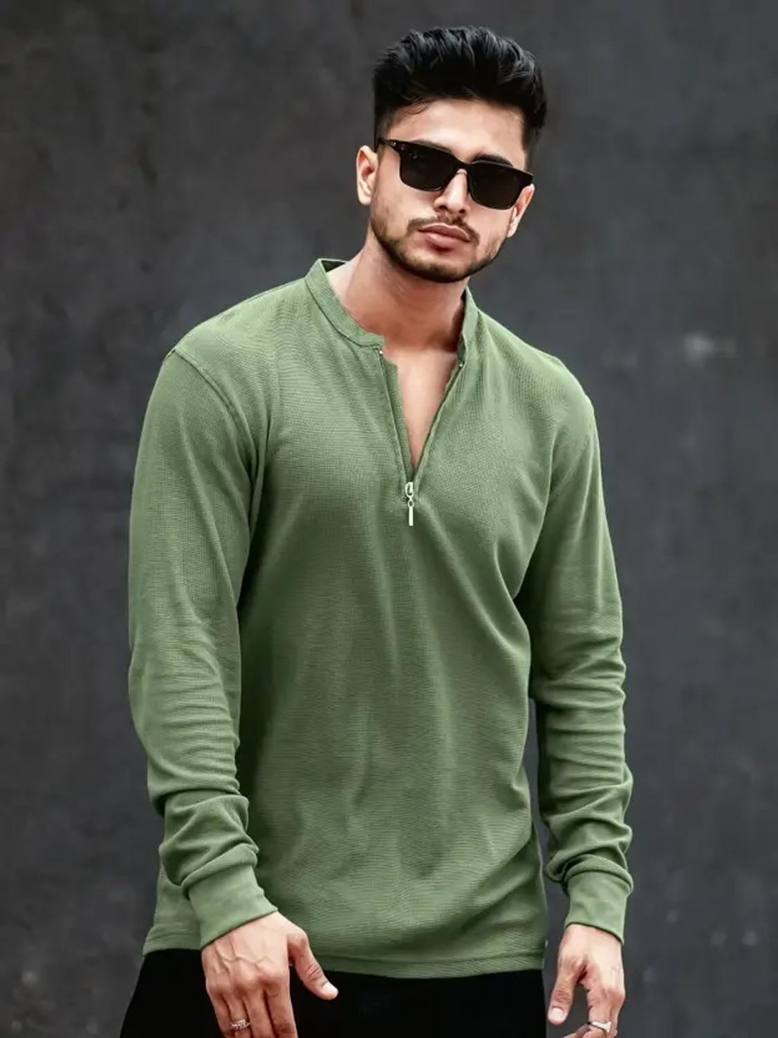 Image of MANIAC Solid Men Henley Neck Green T-Shirt