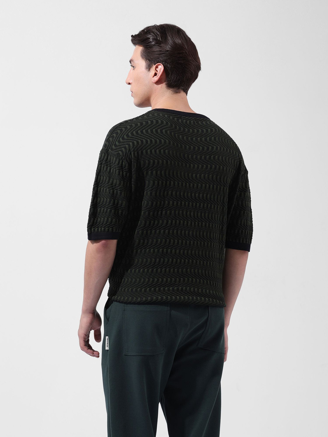 Image of The Indian Garage Co. Solid Men Round Neck Green T-Shirt
