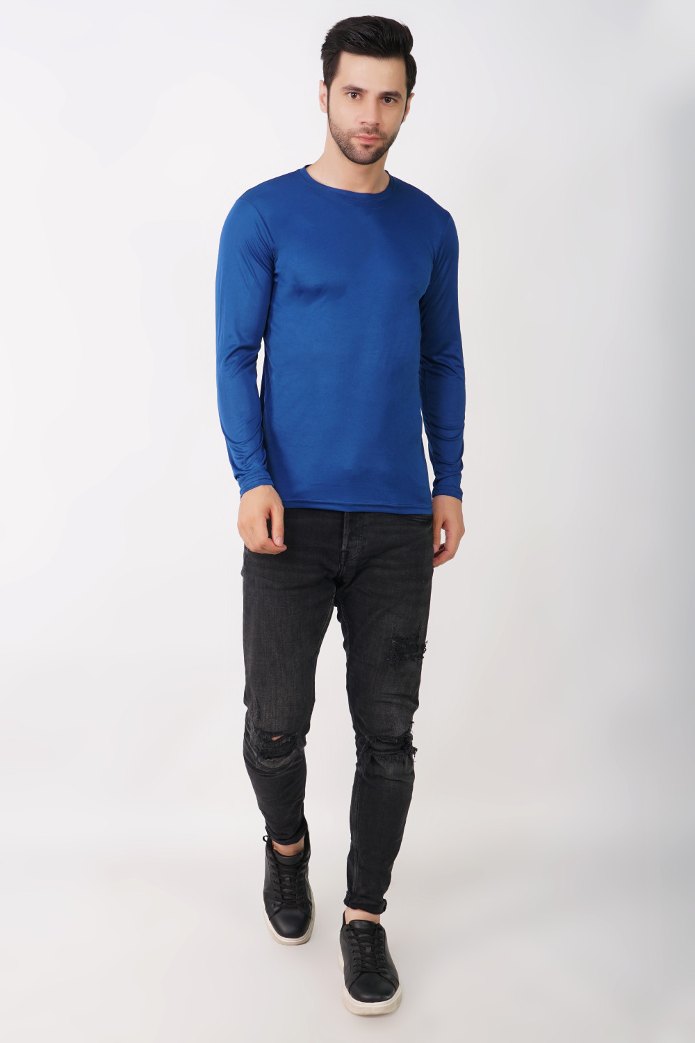 Image of KASPY Solid Men Round Neck Dark Blue T-Shirt