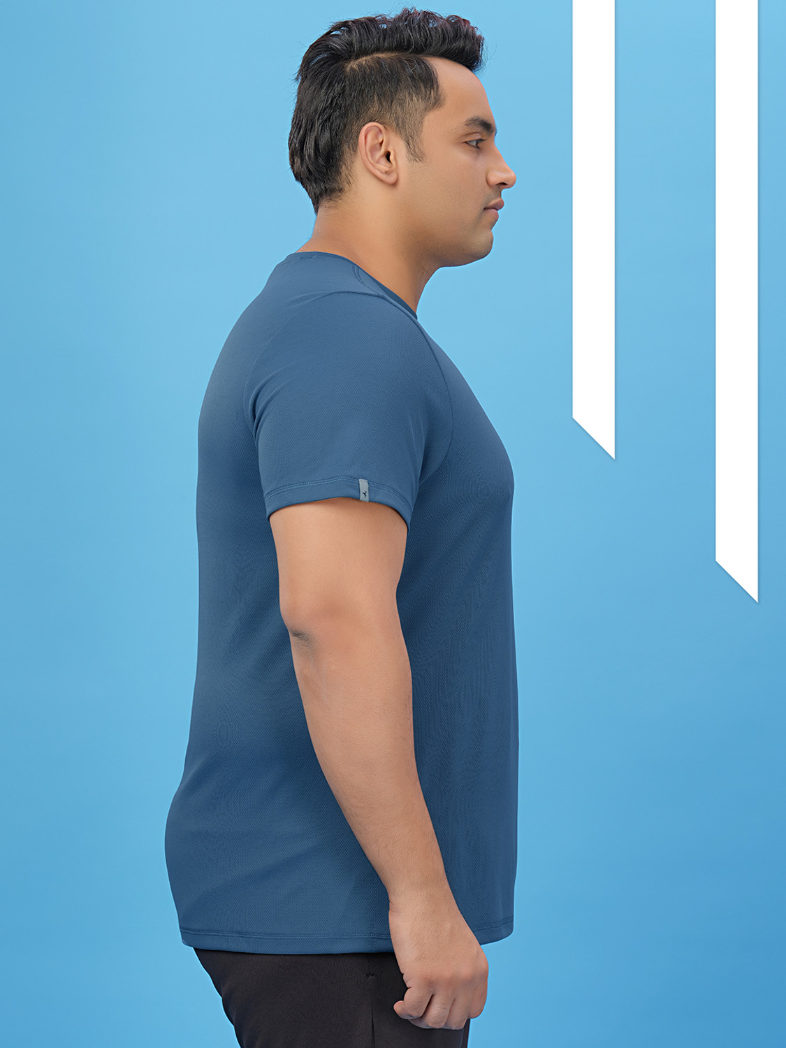 Image of TECHNOSPORT Solid Men Round Neck Blue T-Shirt