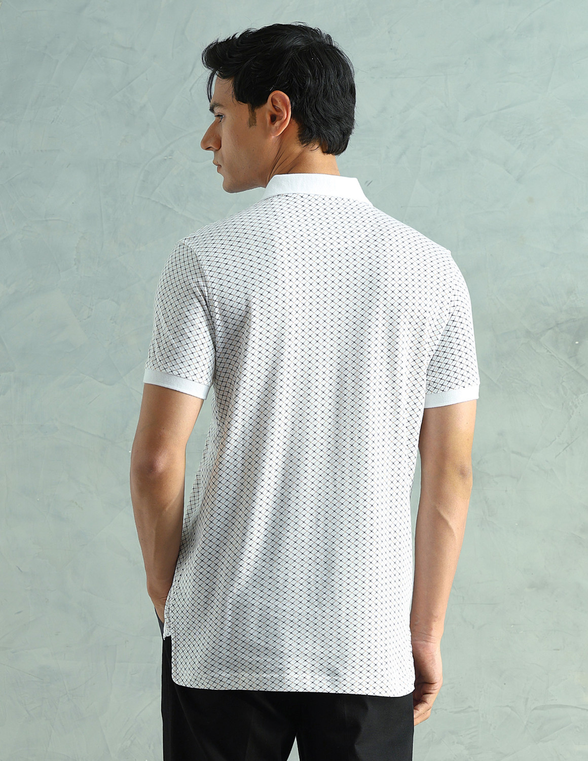 Image of Arrow Sport Geometric Print Men Polo Neck White T-Shirt