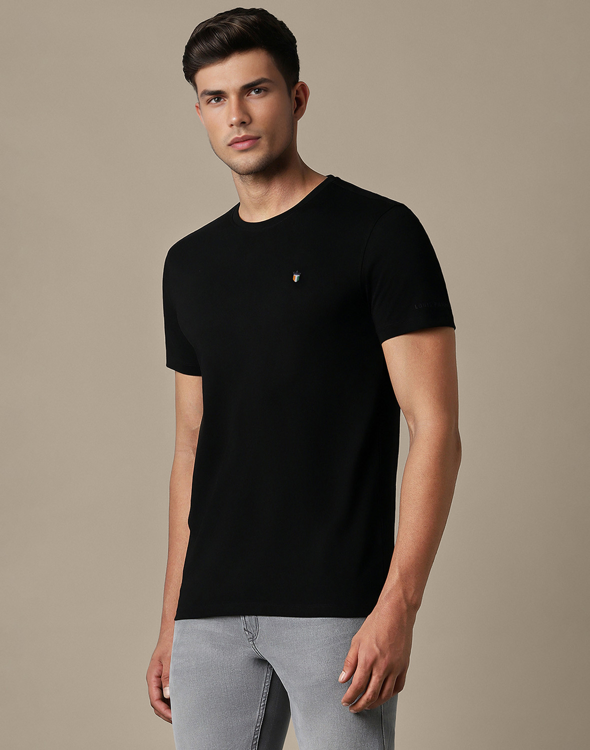 Image of LOUIS PHILIPPE Solid Men Crew Neck Black T-Shirt