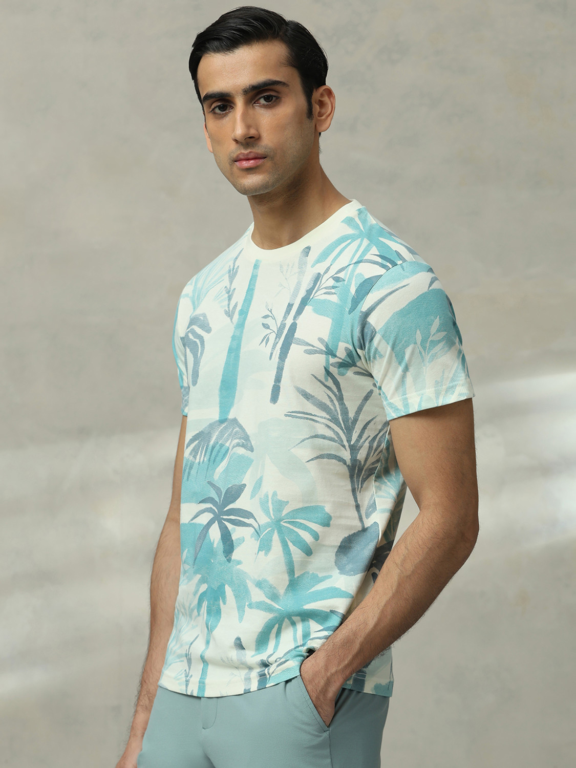 Image of MUFTI Printed Men Round Neck Blue T-Shirt