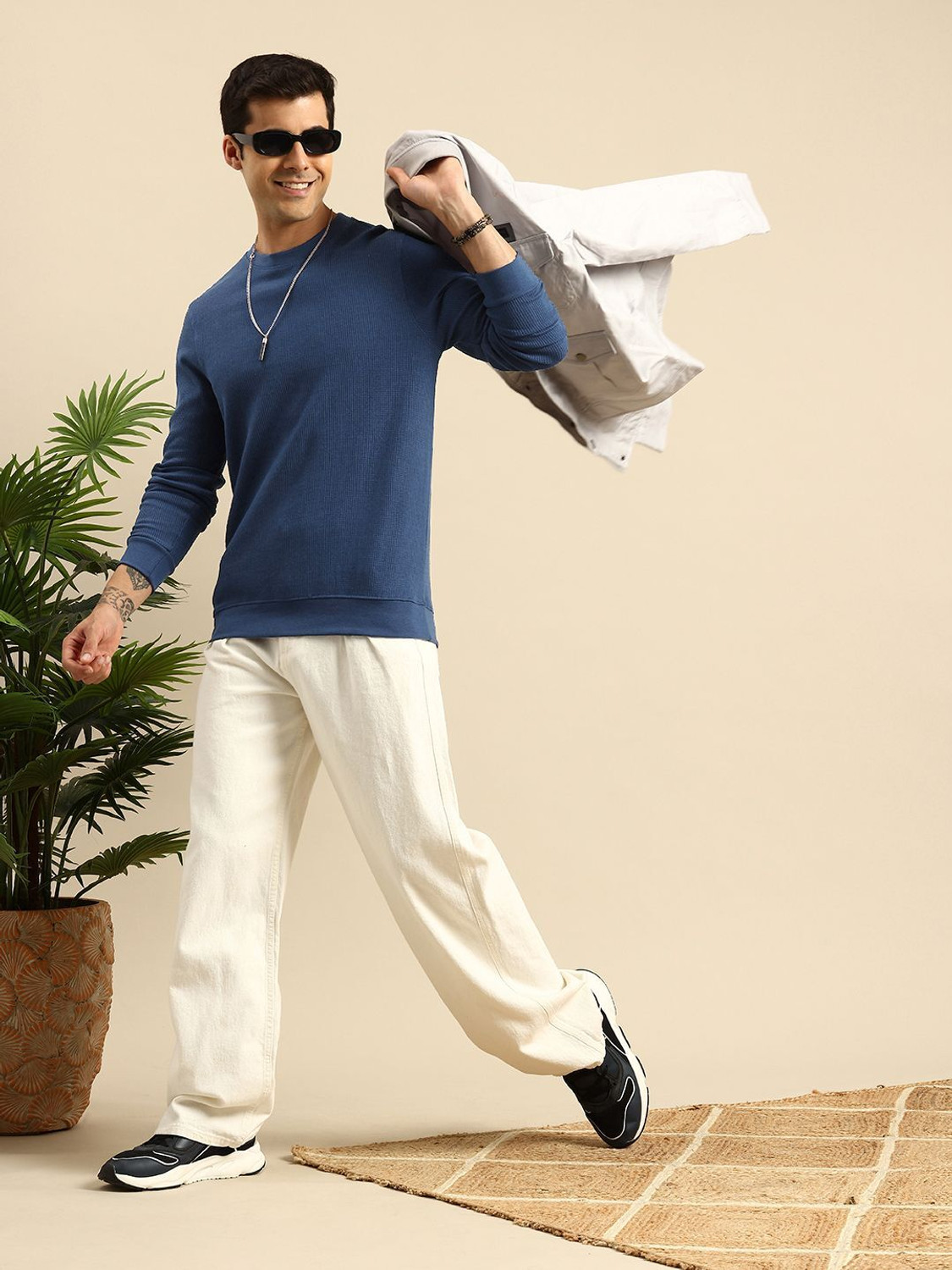 Image of Mast & Harbour Full Sleeve Solid Men Sweatshirt