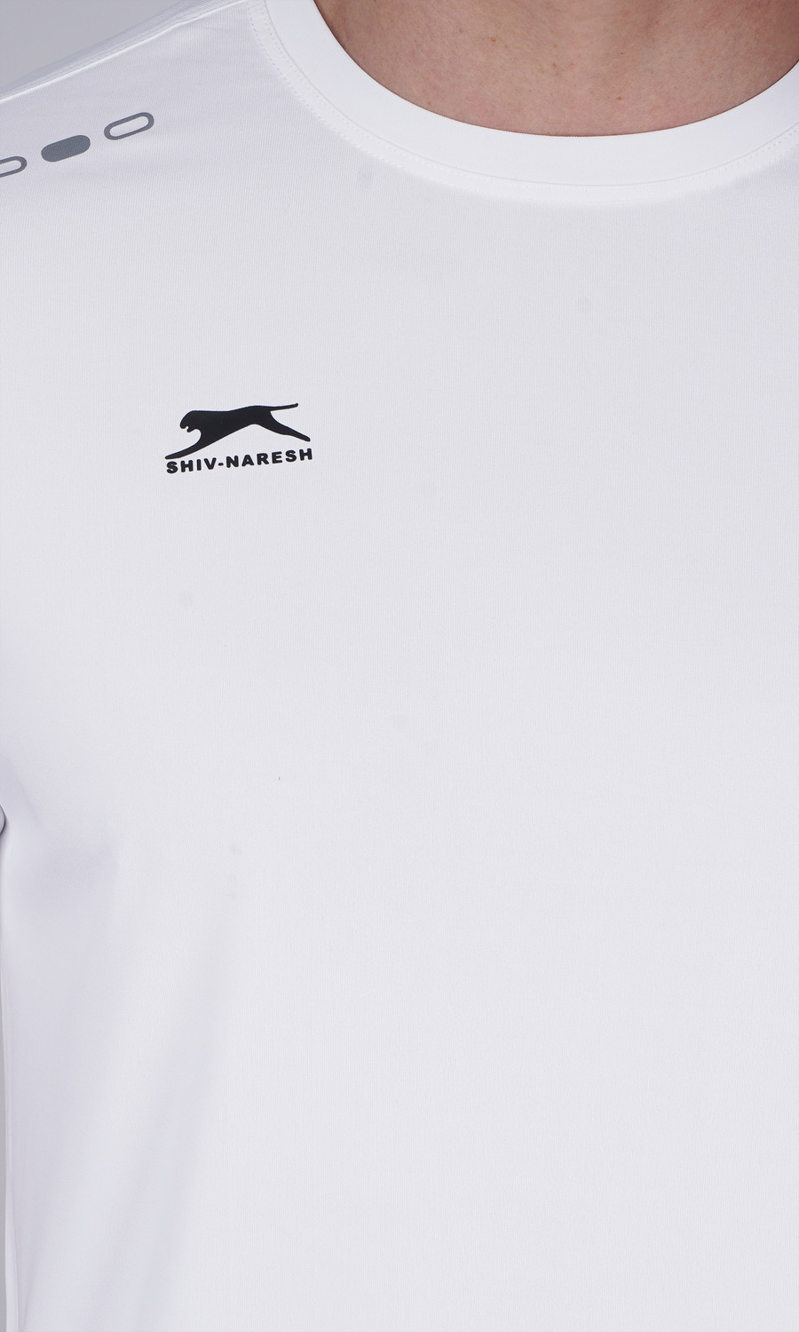 Image of Shiv Naresh Solid Men Round Neck White T-Shirt