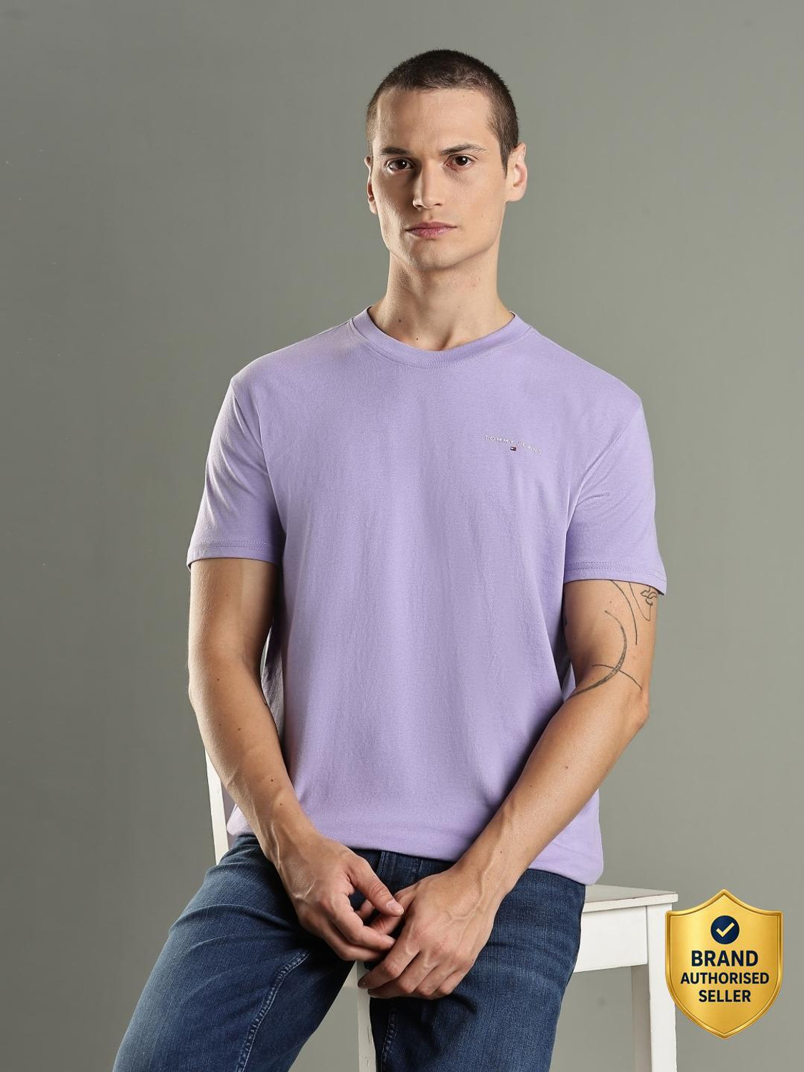 Image of TOMMY HILFIGER Solid Men Round Neck Purple T-Shirt