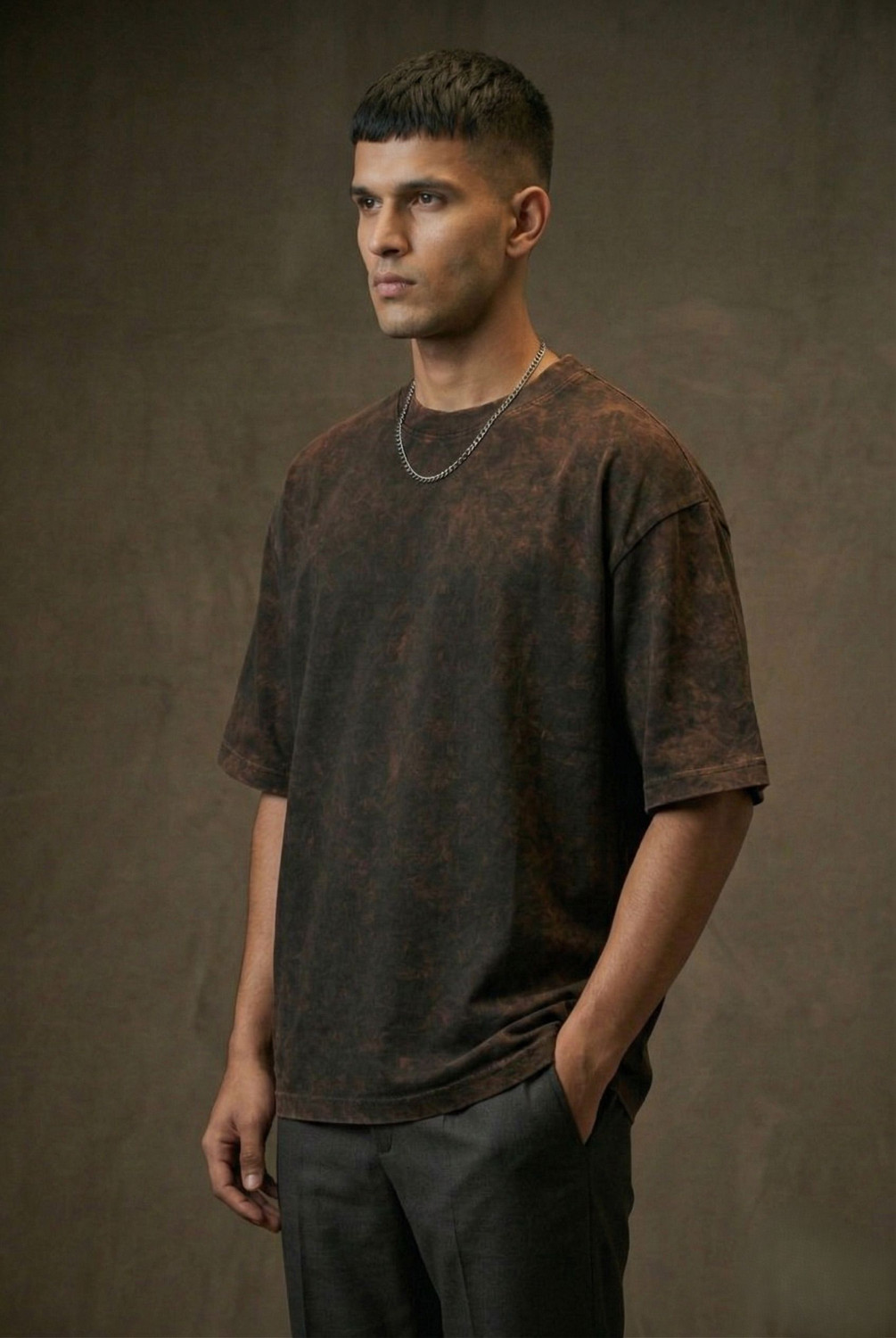Image of CHUNKY PANDAS Washed, Washed /Ombre Men Round Neck Brown, Black T-Shirt