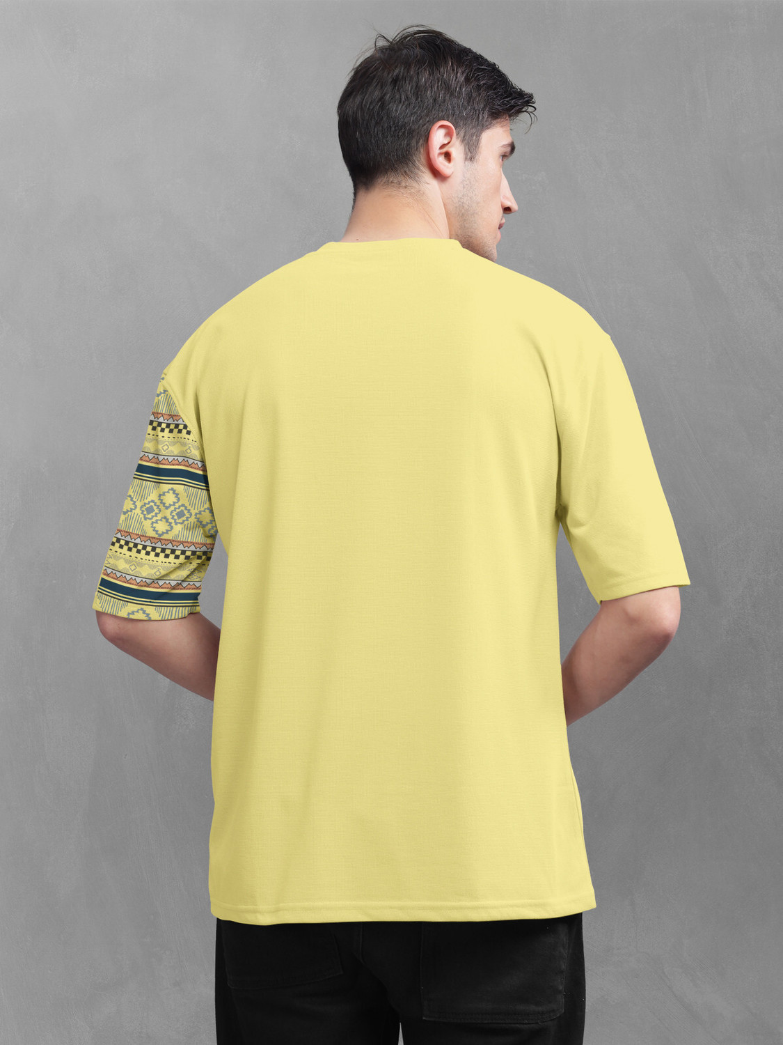 Image of Bullmer Printed Men Round Neck Yellow T-Shirt