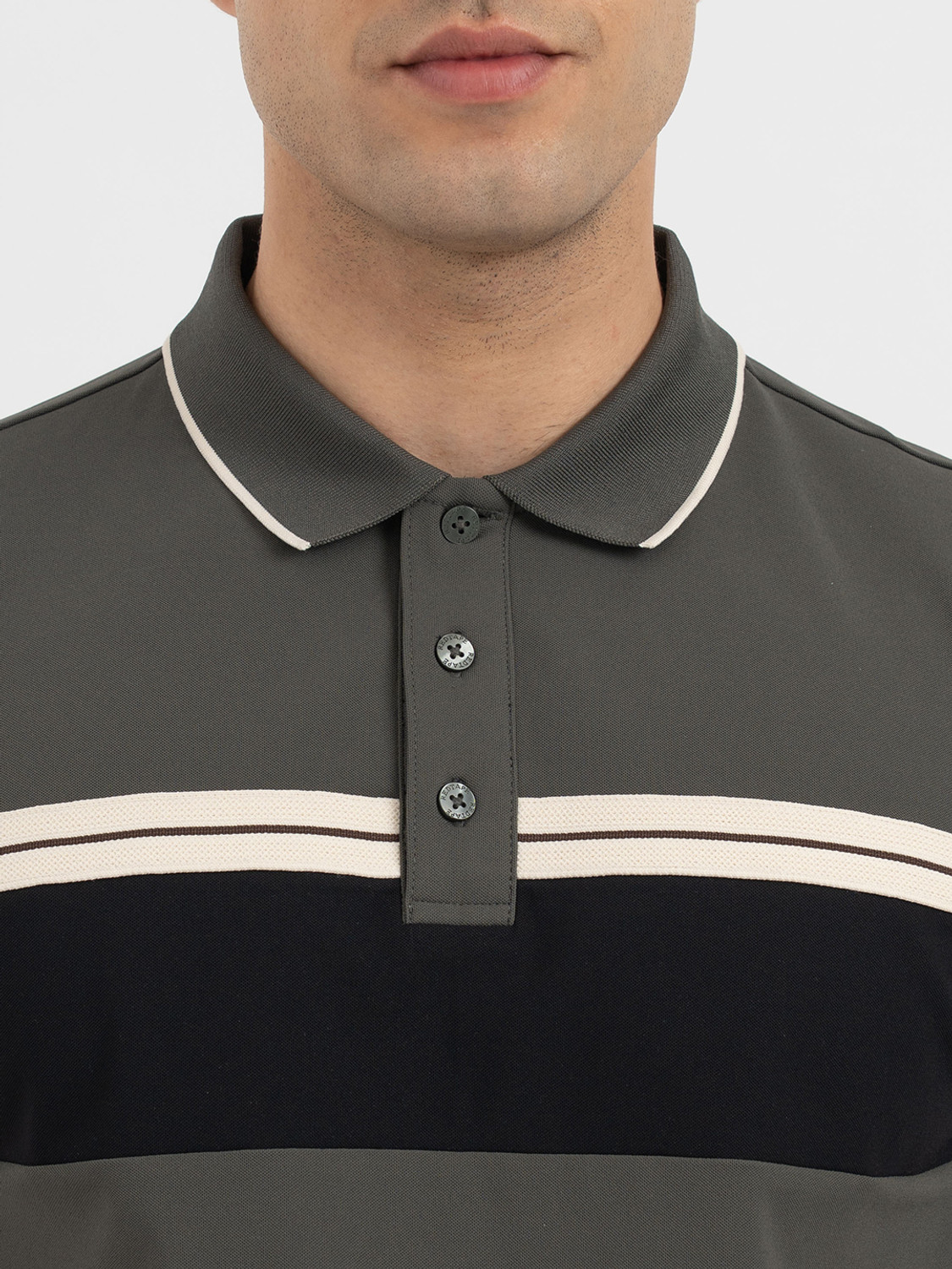 Image of RED TAPE Solid Men Polo Neck Green T-Shirt
