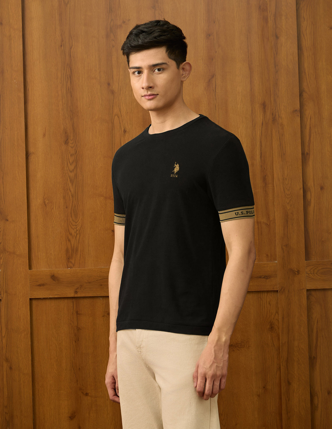 Image of U.S. POLO ASSN. Solid Men Round Neck Black T-Shirt