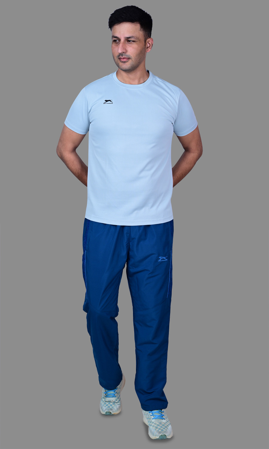 Image of Shiv Naresh Solid Men Round Neck Grey T-Shirt