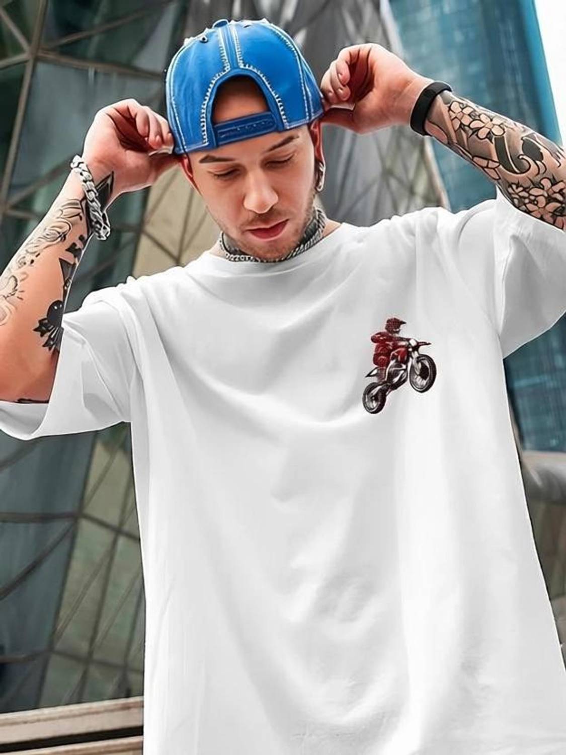 BUKKL Printed Men Round Neck White T-Shirt