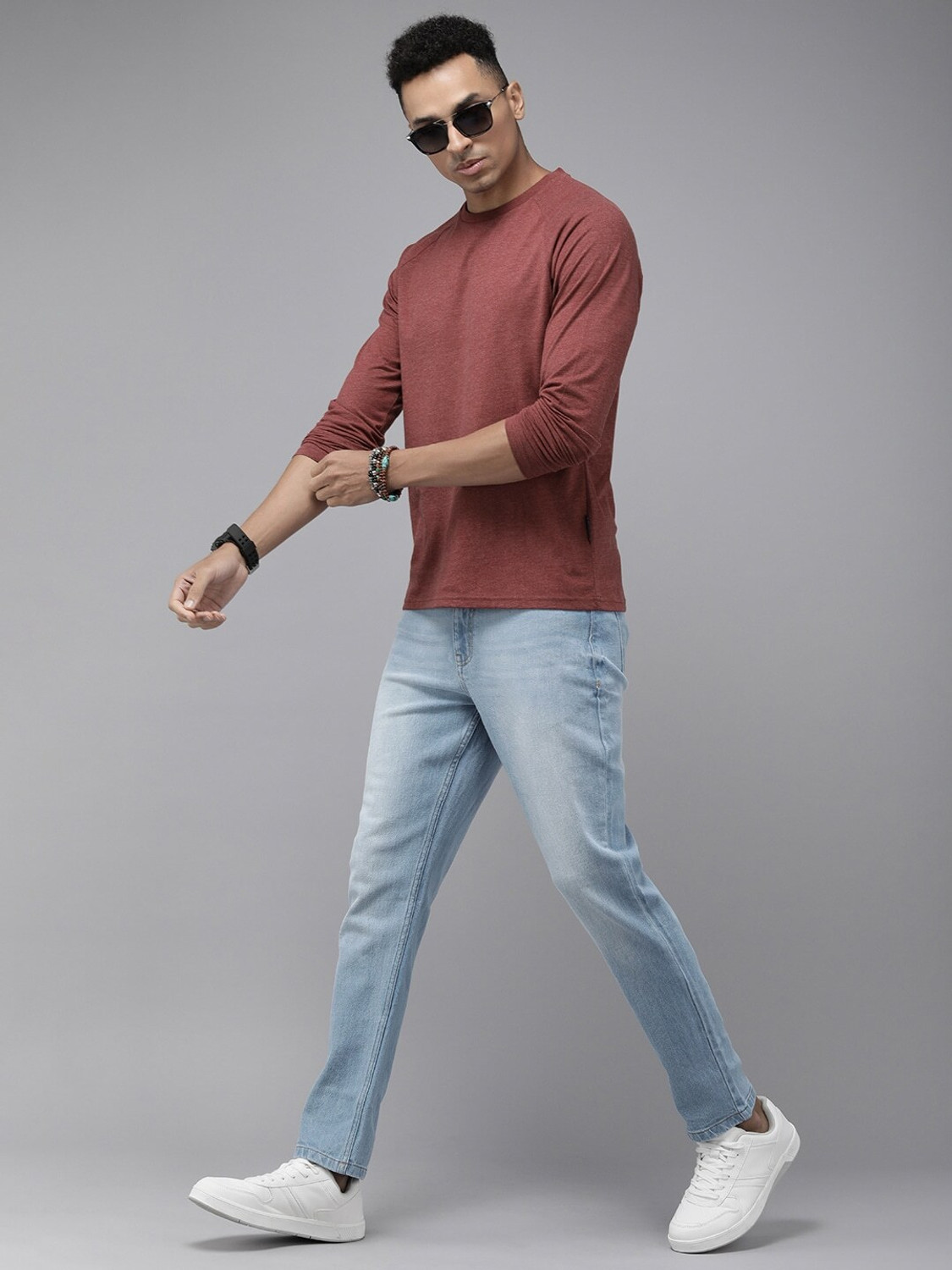 Image of Roadster Solid Men Round Neck Maroon T-Shirt