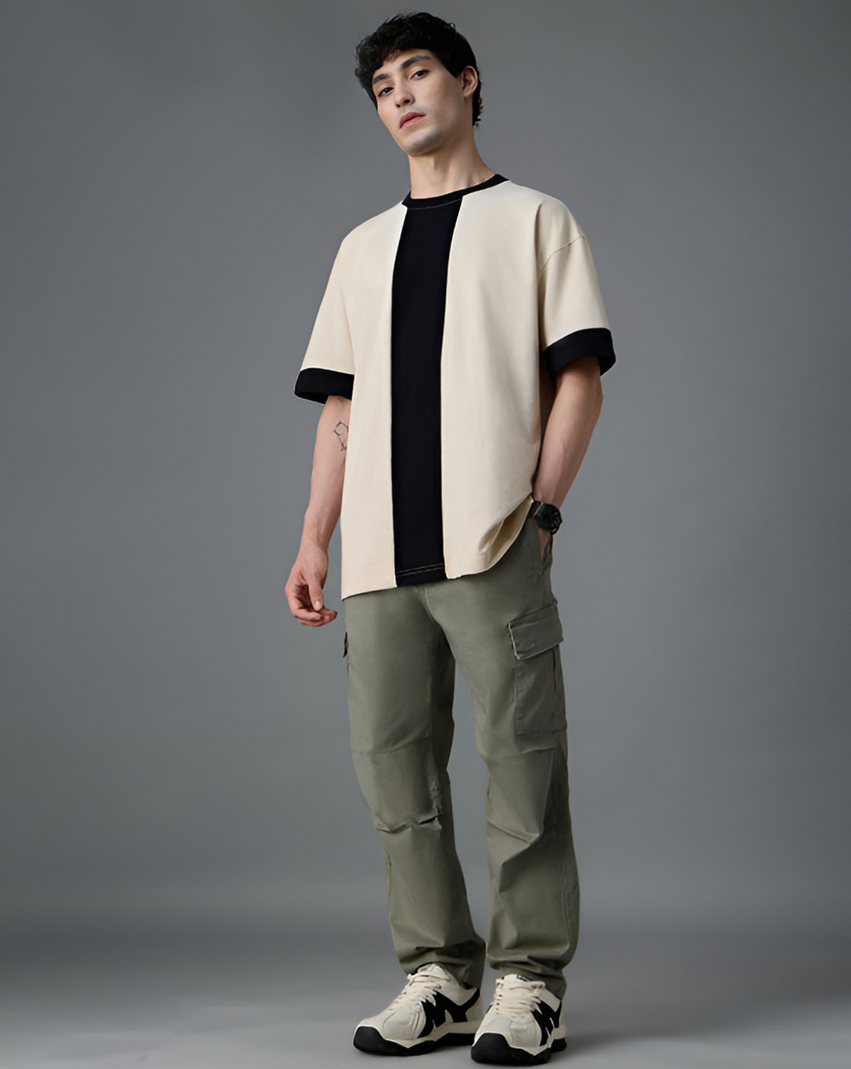 Image of GLOBAL NOMAD Colorblock Men Round Neck Beige, Black T-Shirt