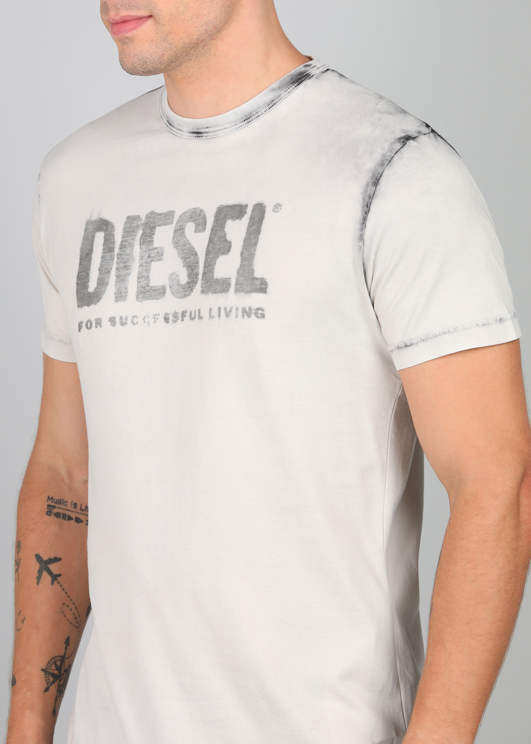 Image of DIESEL Printed Men Round Neck Grey T-Shirt