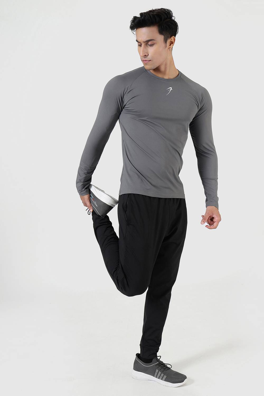 FuaarK Solid Men Crew Neck Grey T-Shirt - Image 5
