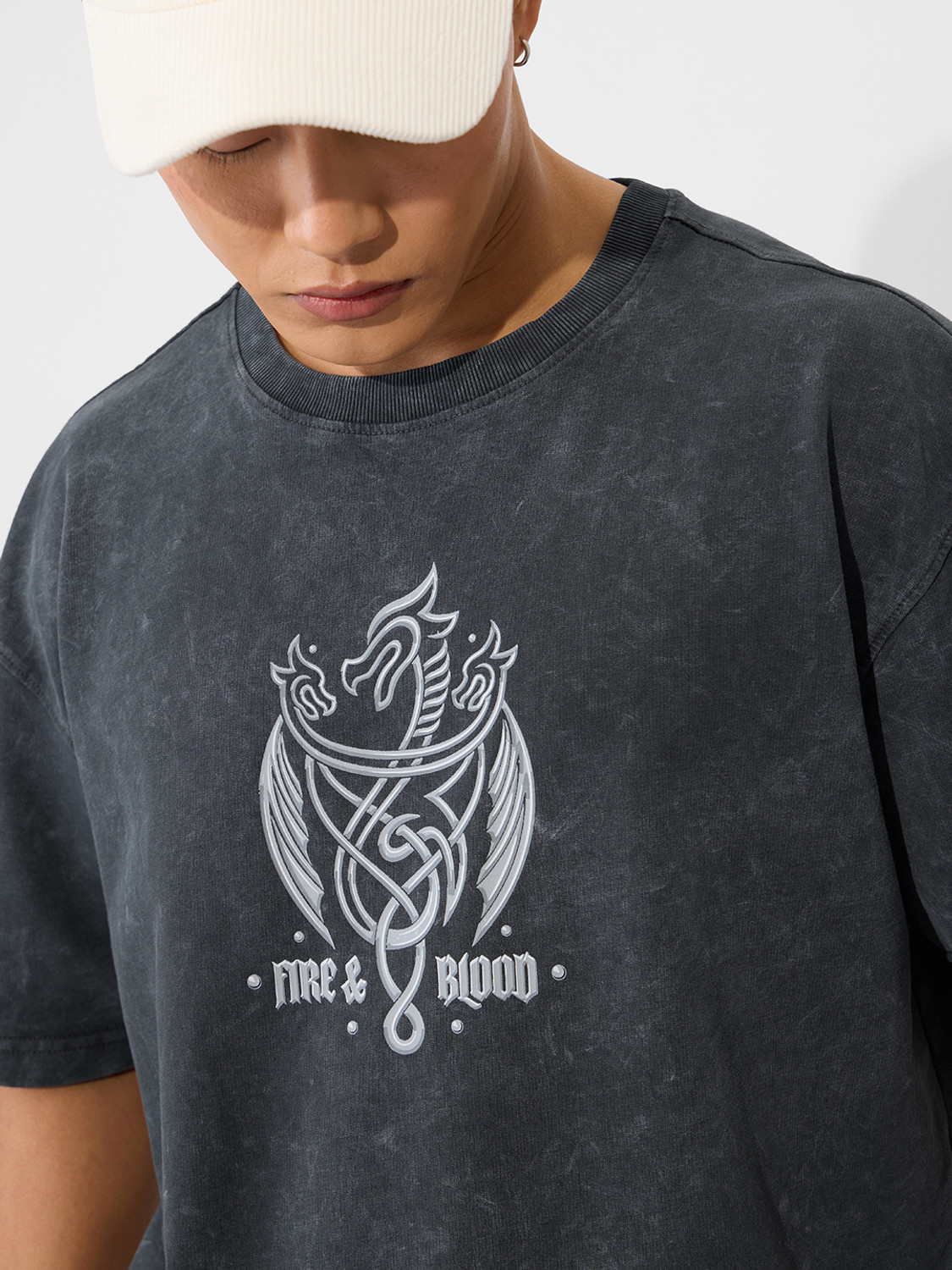Image of The Souled Store Graphic Print Men Round Neck Grey T-Shirt