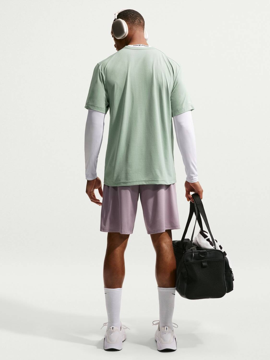 NIKE Men Green Crew Neck T-Shirt - Image 4
