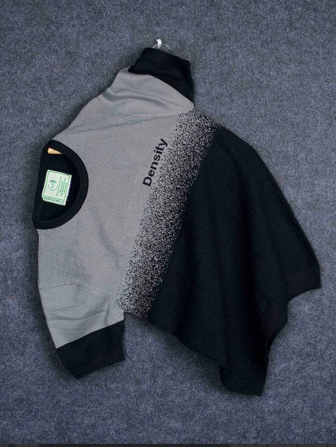 HouseOfCommon Men Self Design Round Neck Pure Cotton Grey, Black
