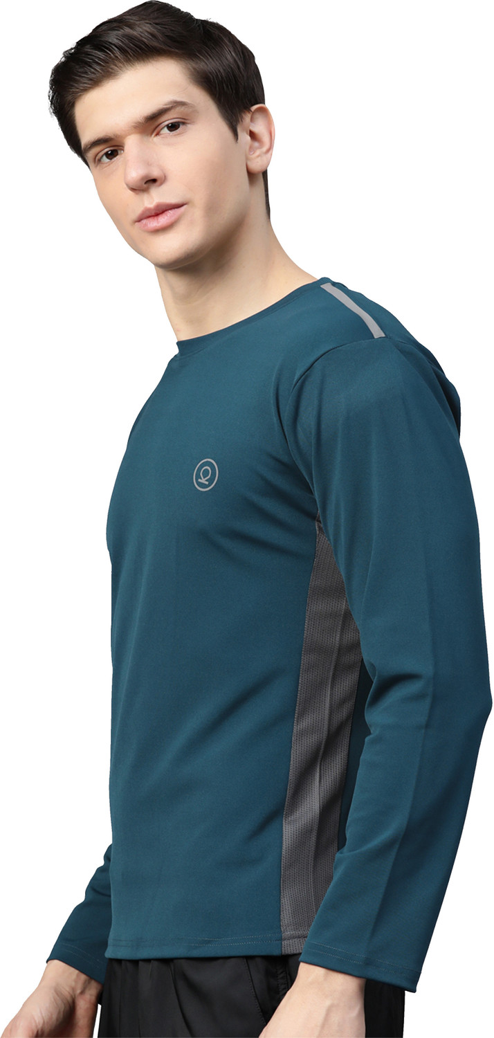 Image of CHKOKKO Solid Men Round Neck Blue T-Shirt