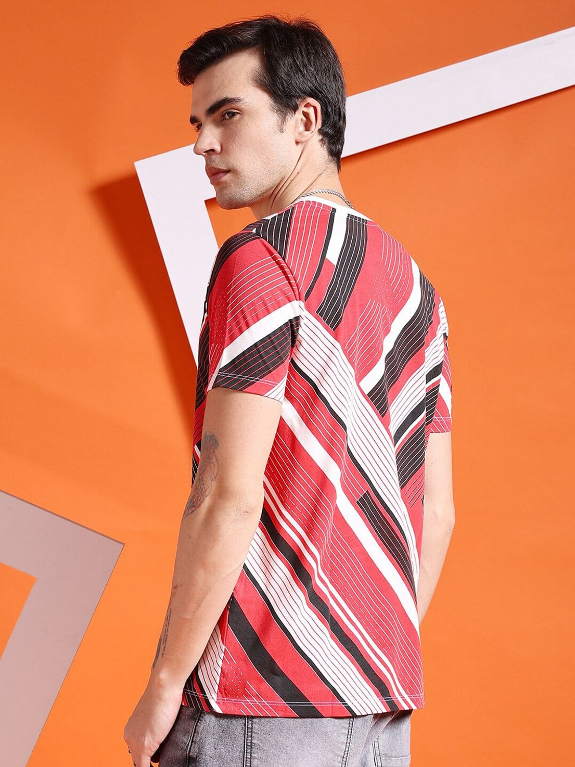 Image of The Indian Garage Co. Geometric Print Men Round Neck Red T-Shirt