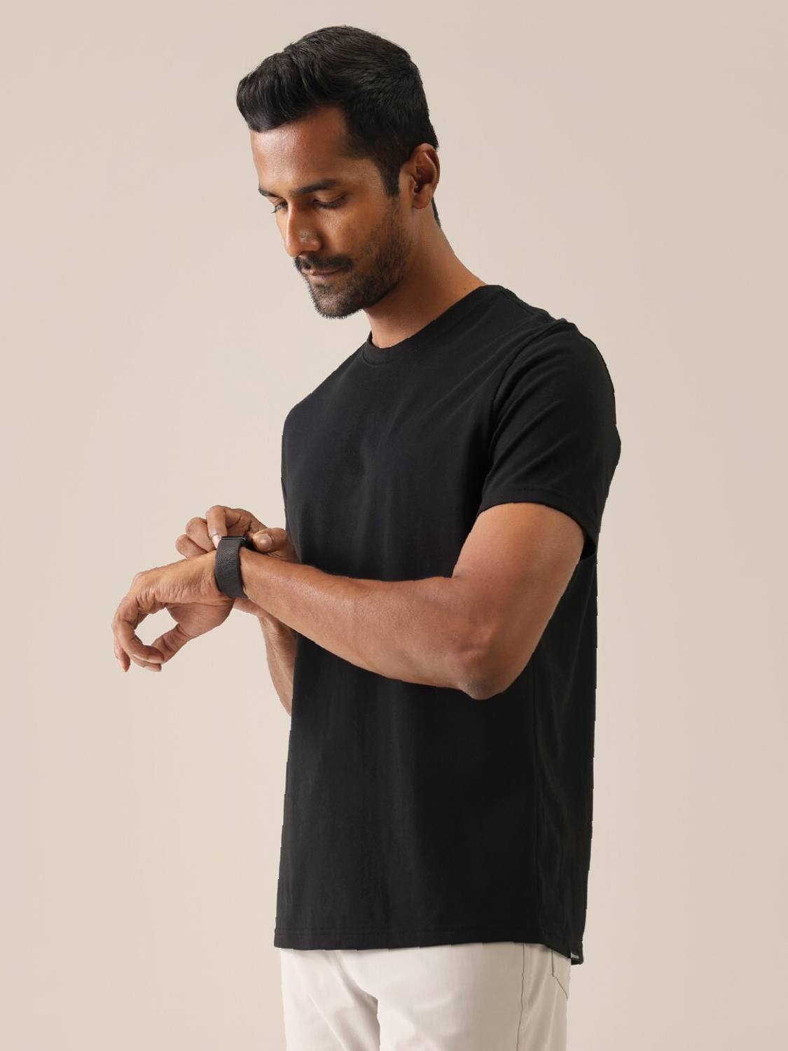 BlissClub Solid Men Round Neck Black T-Shirt - Image 3