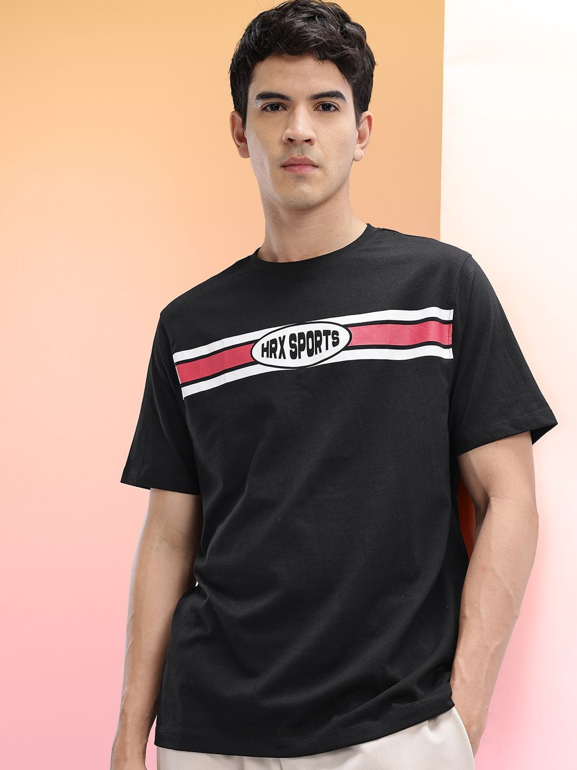 Image of HRX by Hrithik Roshan Colorblock Men Round Neck Black T-Shirt