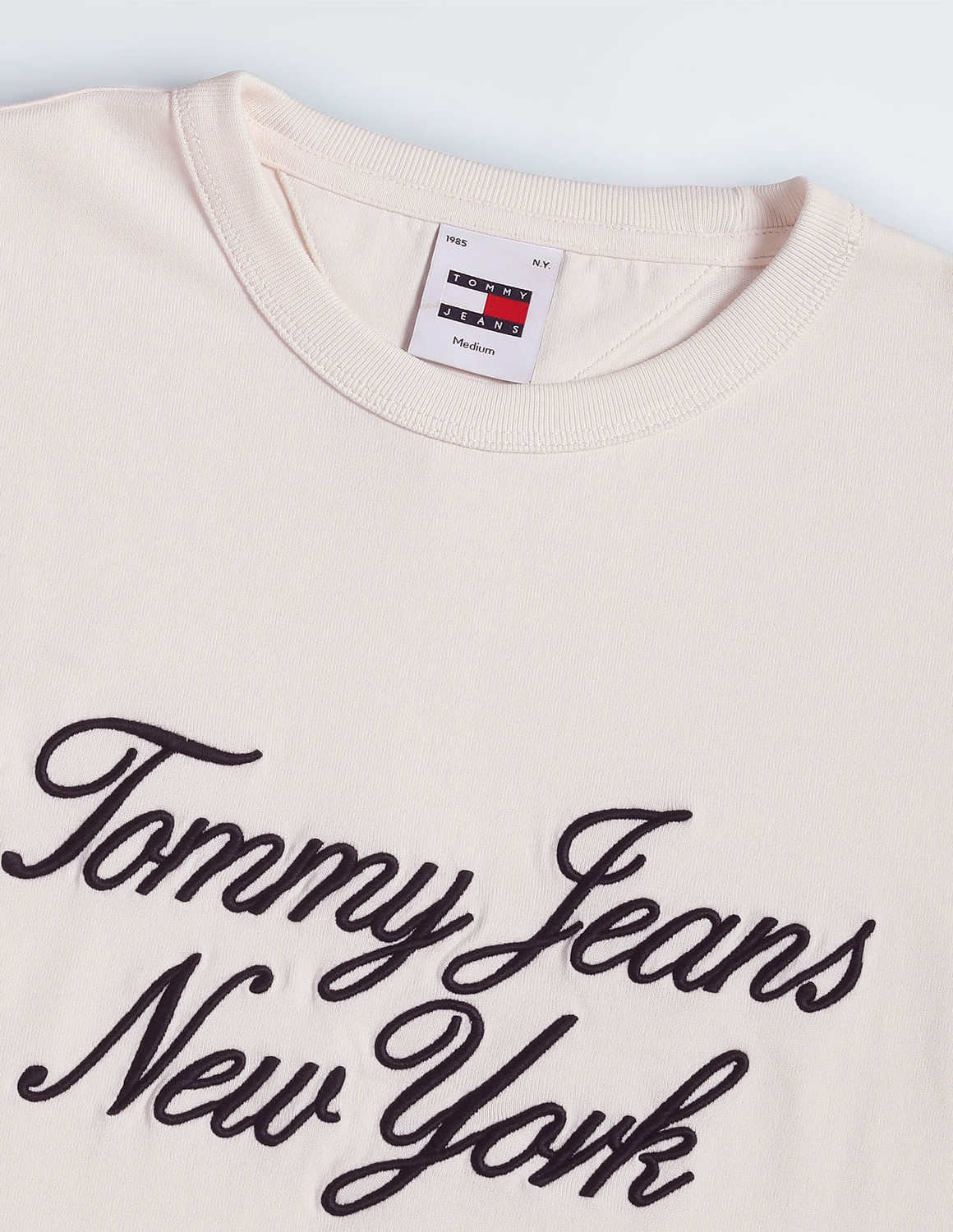Image of TOMMY HILFIGER Embroidered Men Round Neck White T-Shirt