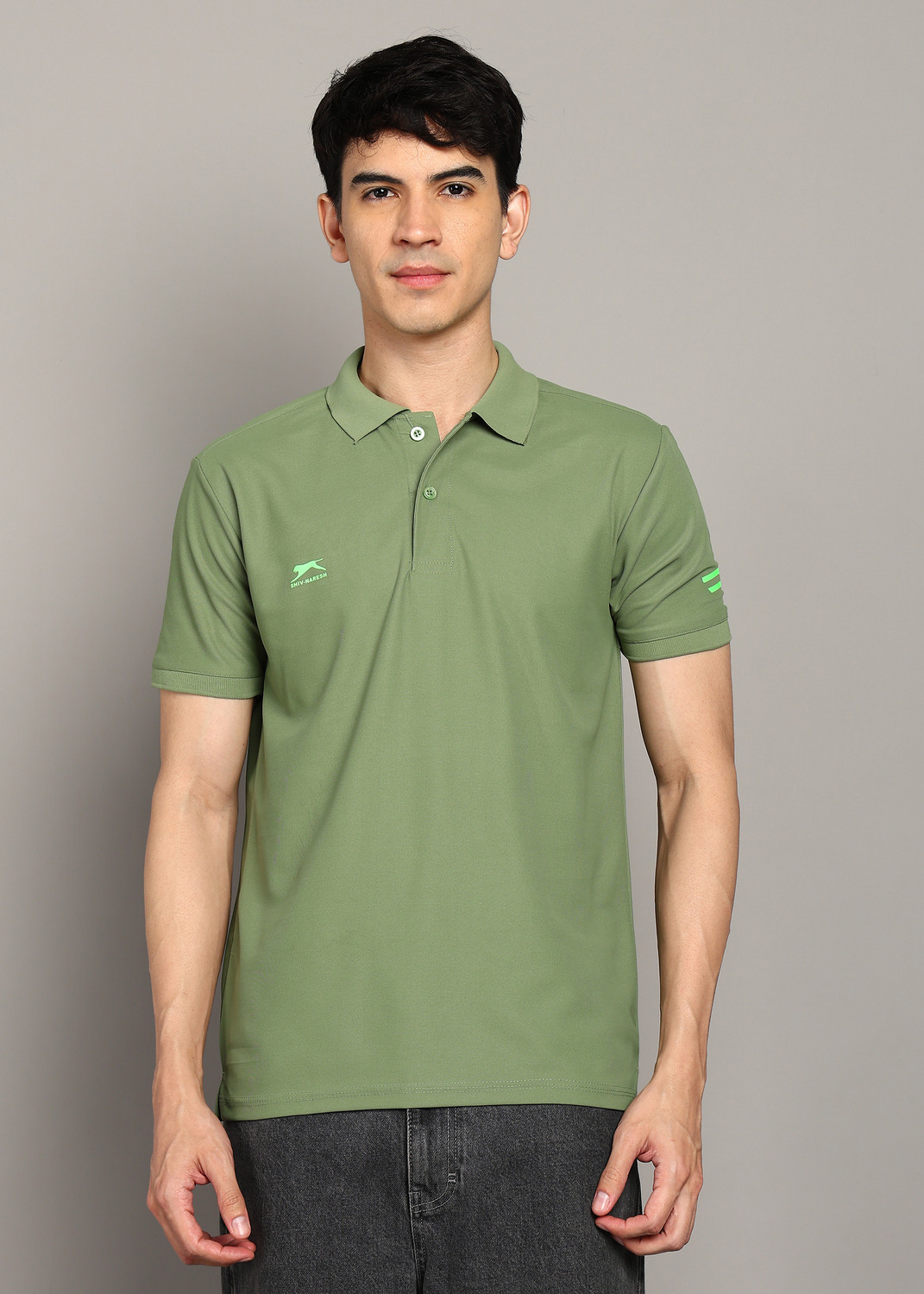 Image of Shiv Naresh Solid Men Polo Neck Green T-Shirt