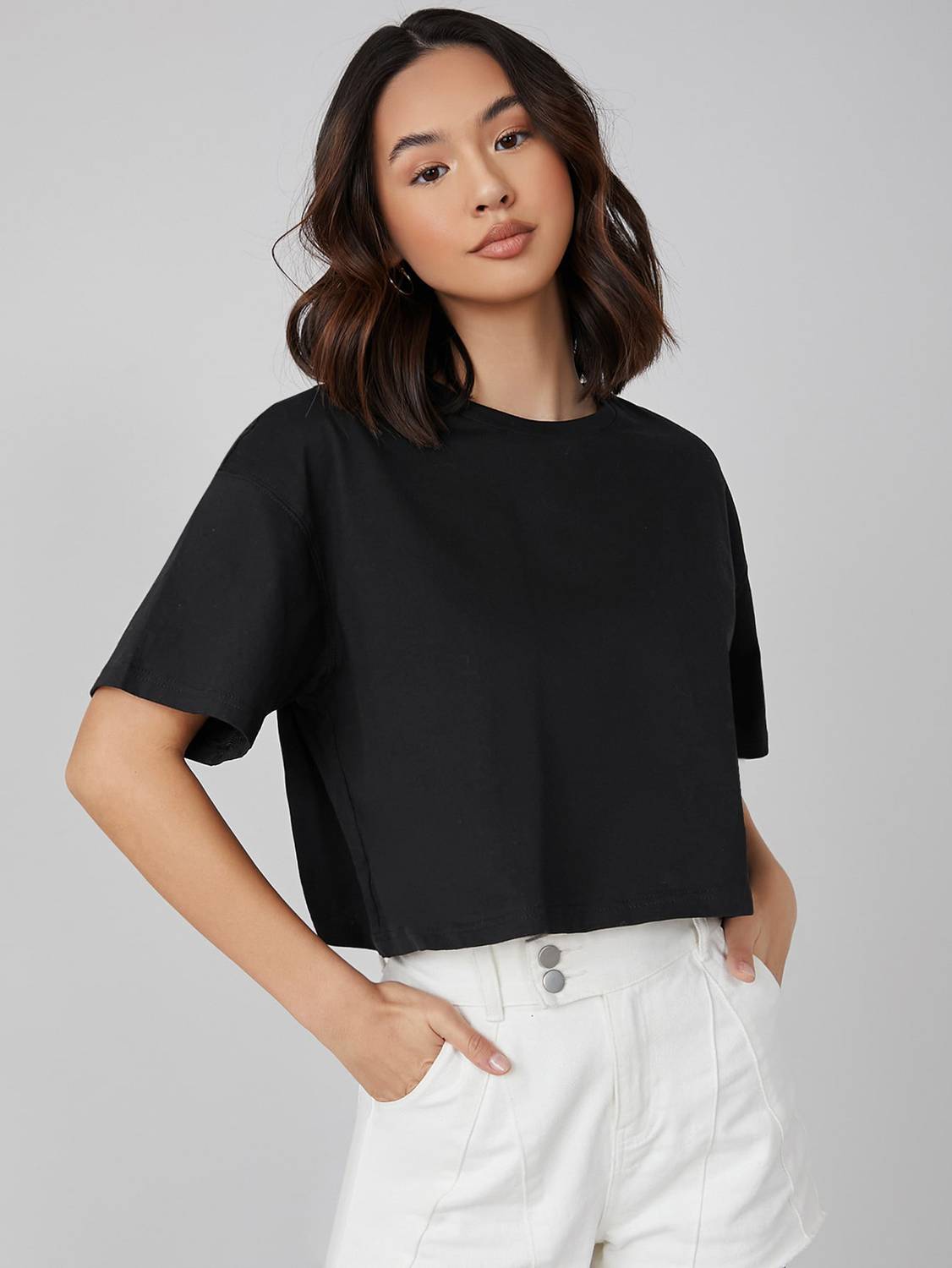Aahwan Solid Women Round Neck Black T-Shirt