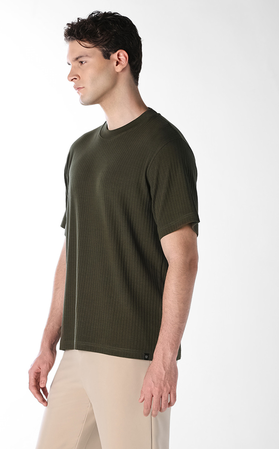 Image of JACK & JONES Men Solid Round Neck Cotton Blend Green T-Shirt