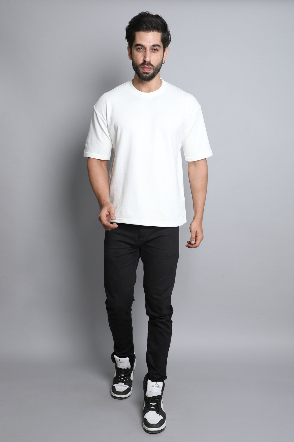 Image of LazyGreg Solid Men Round Neck White T-Shirt