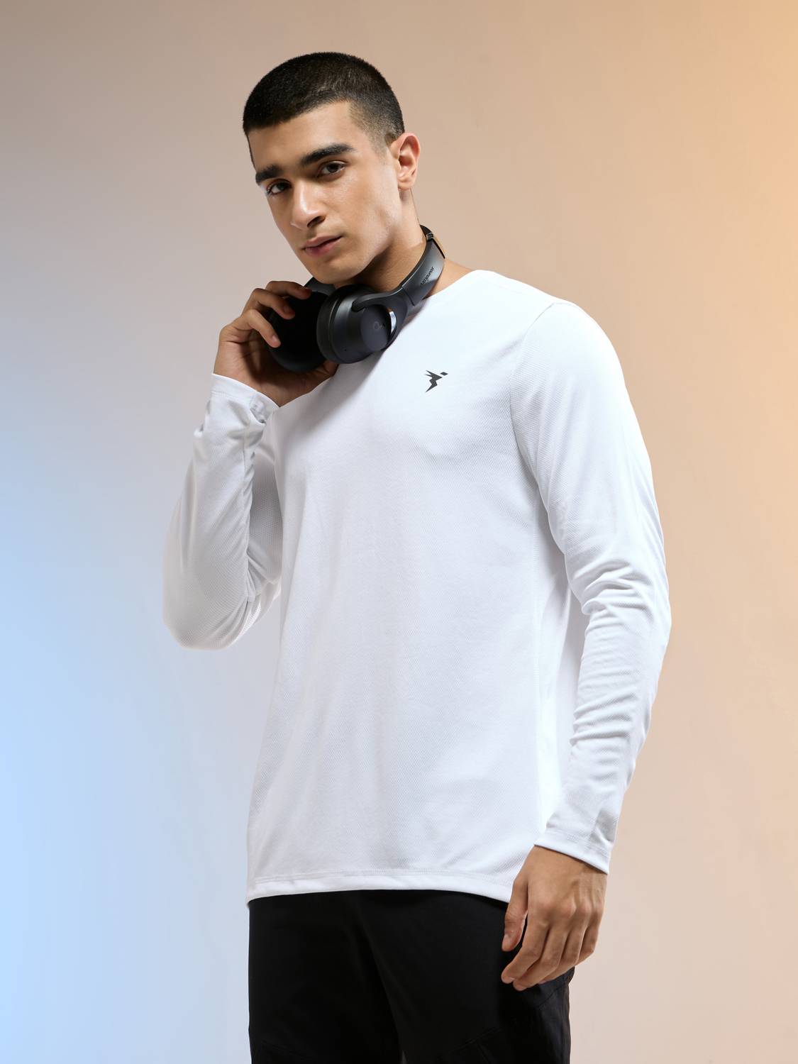 TECHNOSPORT Solid Men Crew Neck White T-Shirt