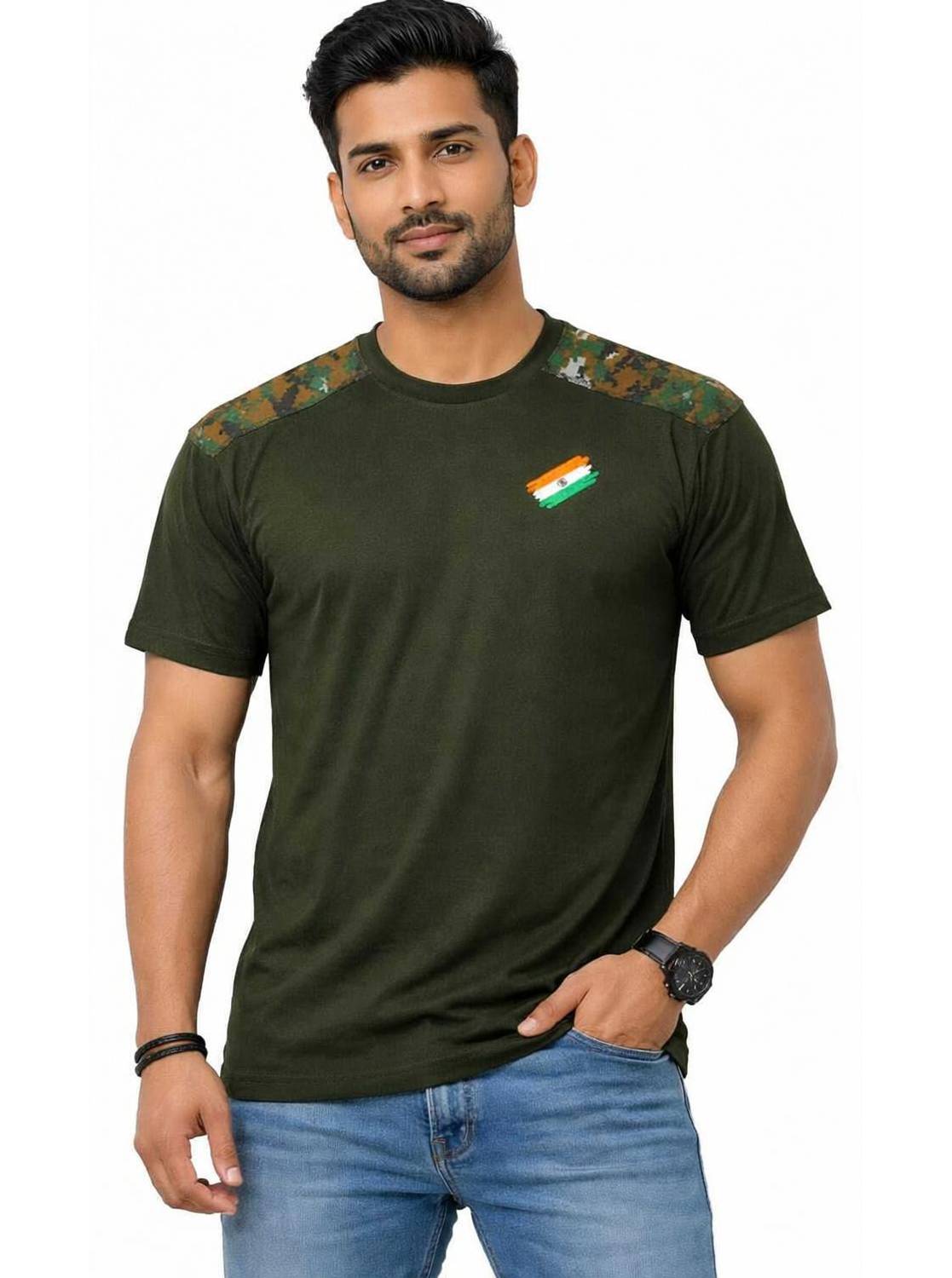CAMOTAGE Solid Men Round Neck Dark Green T-Shirt