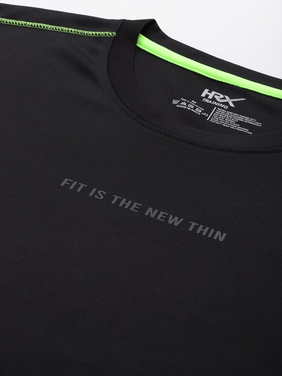 Image of HRX by Hrithik Roshan Solid Men Round Neck Black T-Shirt