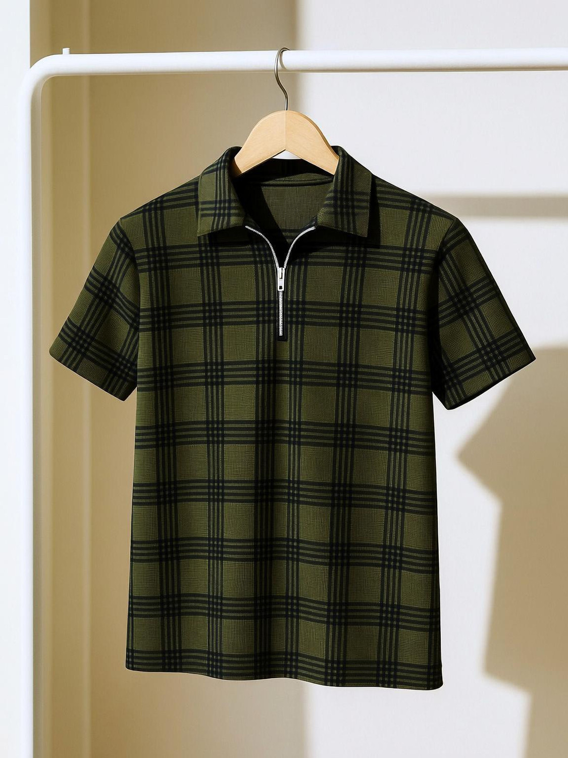 Image of Try This Colorblock Men Polo Neck Green, Black T-Shirt