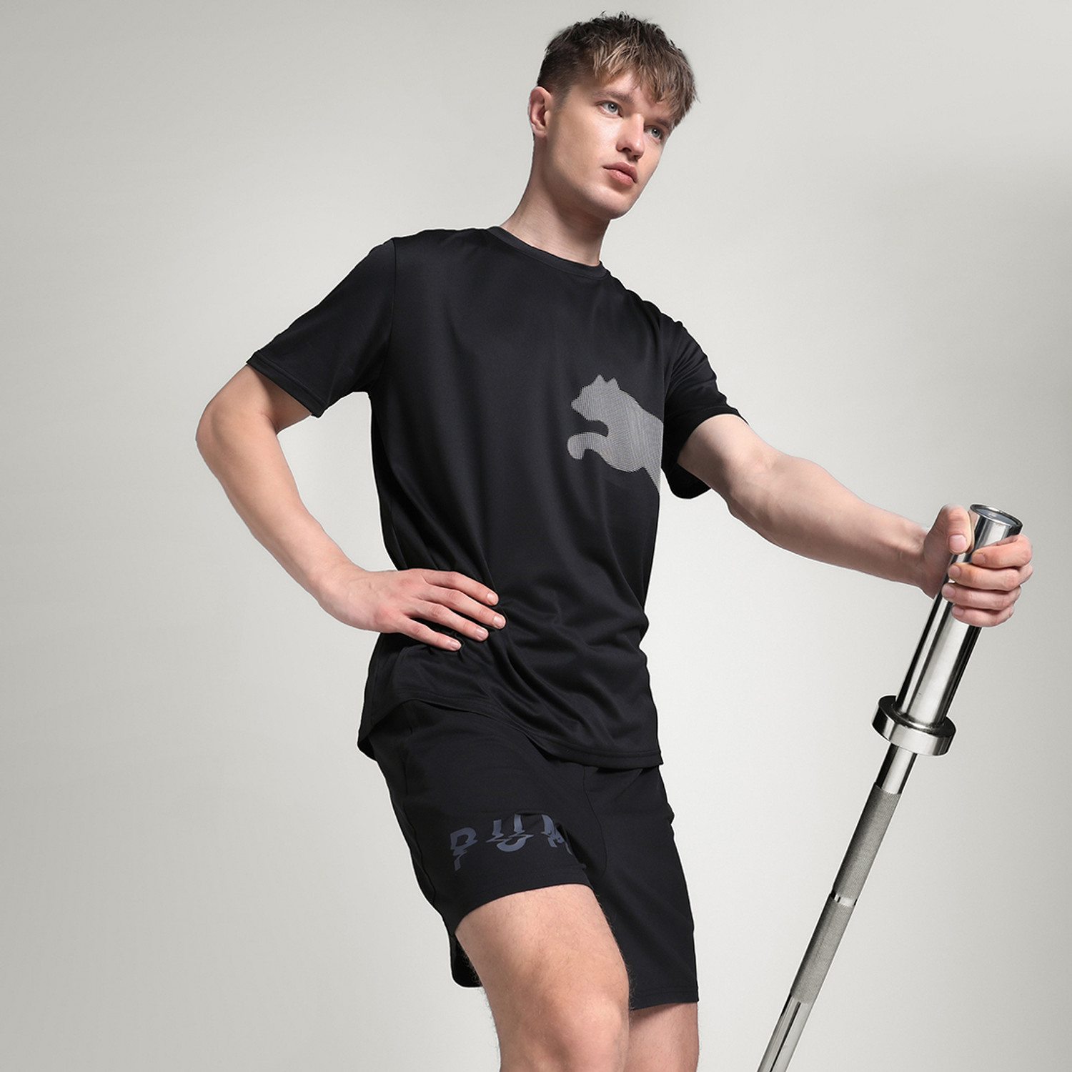Image of PUMA Solid Men Crew Neck Black T-Shirt