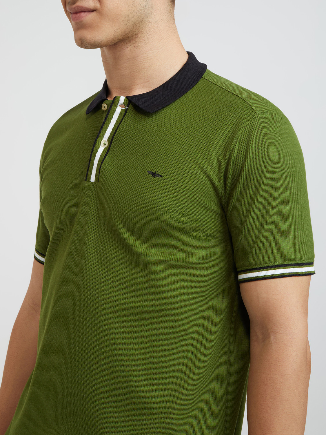 Image of PARK AVENUE Men Solid Polo Neck Cotton Blend Dark Green T-Shirt