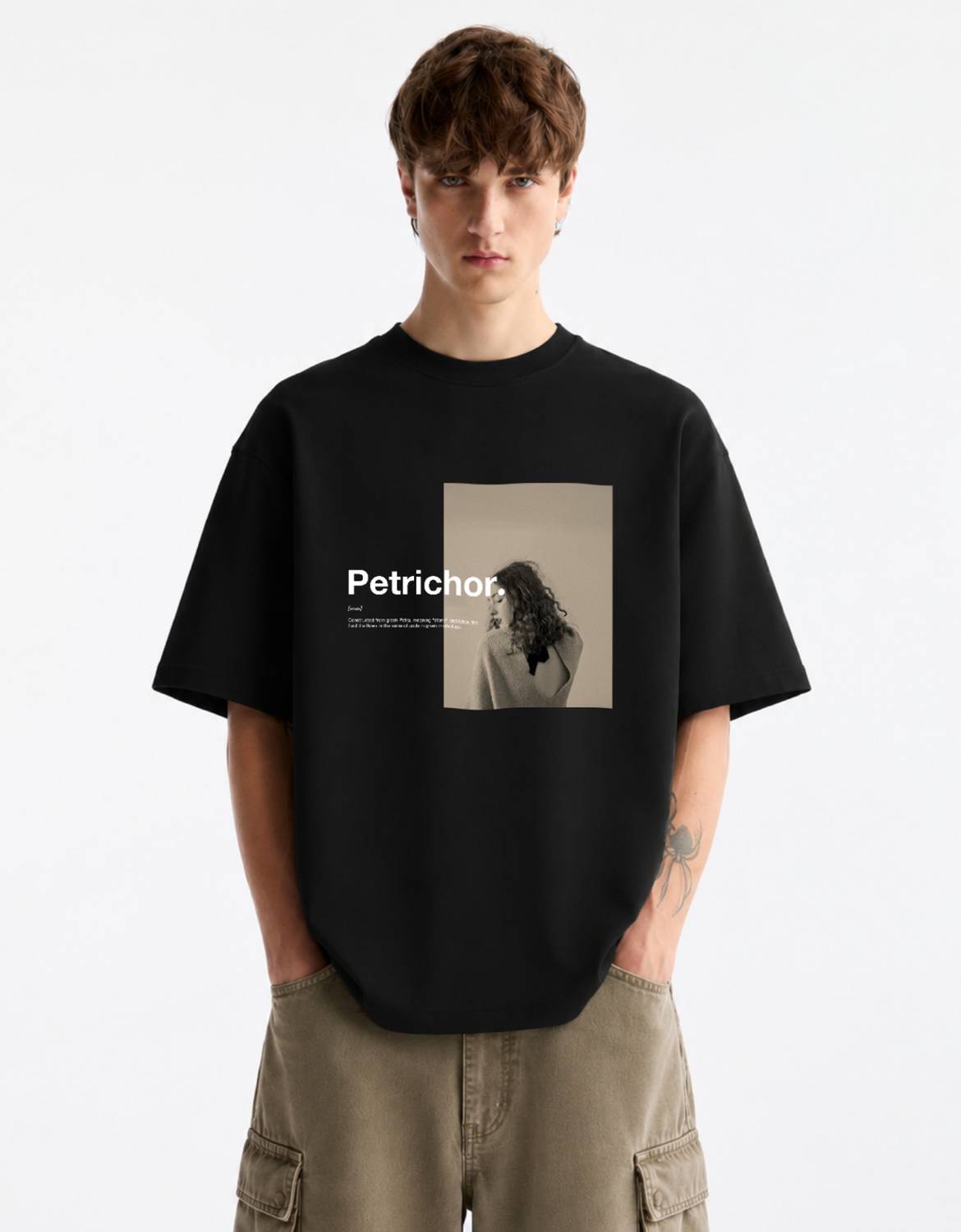 MIDHOURS Men Black Round Neck T-Shirt - Image 1