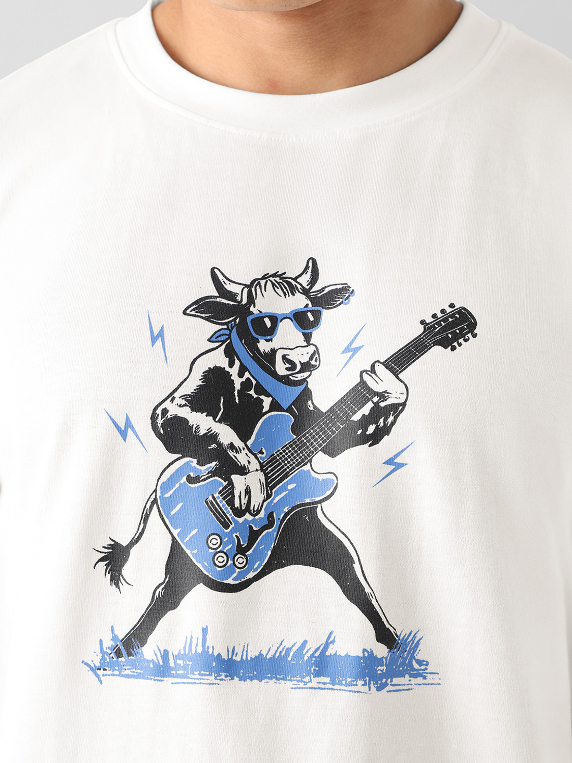 Image of The Souled Store Graphic Print Men Round Neck White T-Shirt