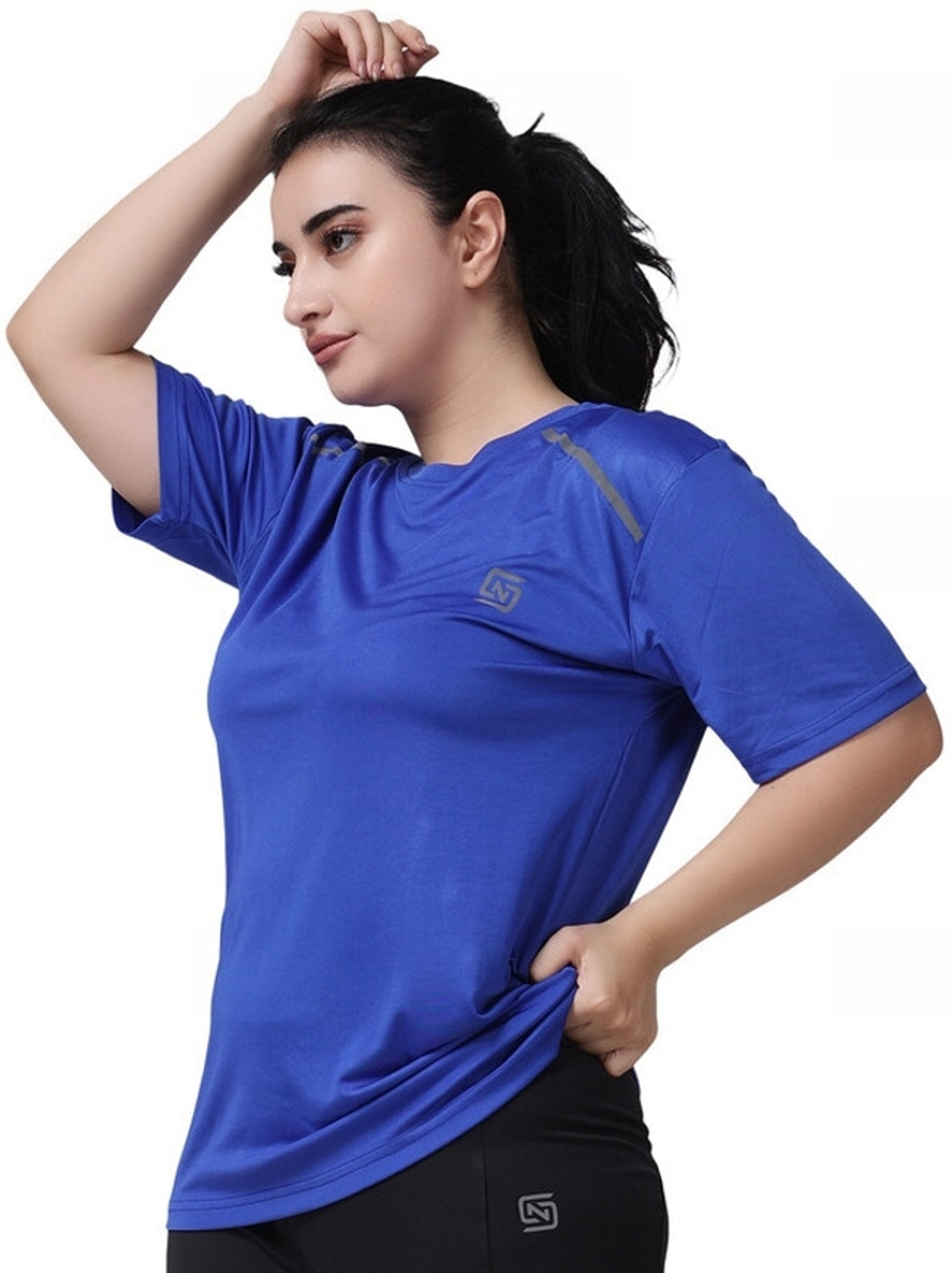 Image of ND Solid Women Round Neck Blue T-Shirt