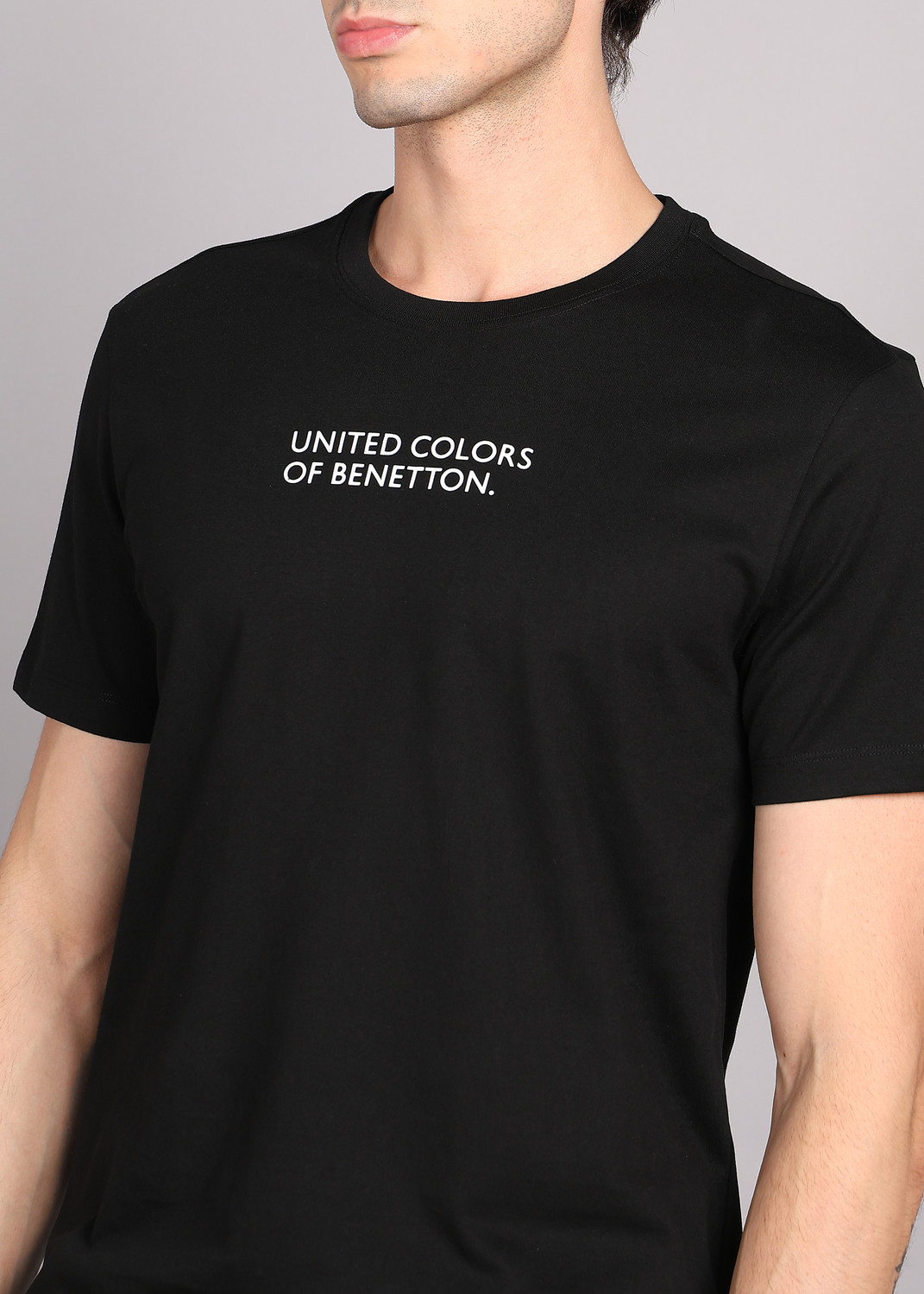 Image of United Colors of Benetton Printed Men Round Neck Black T-Shirt
