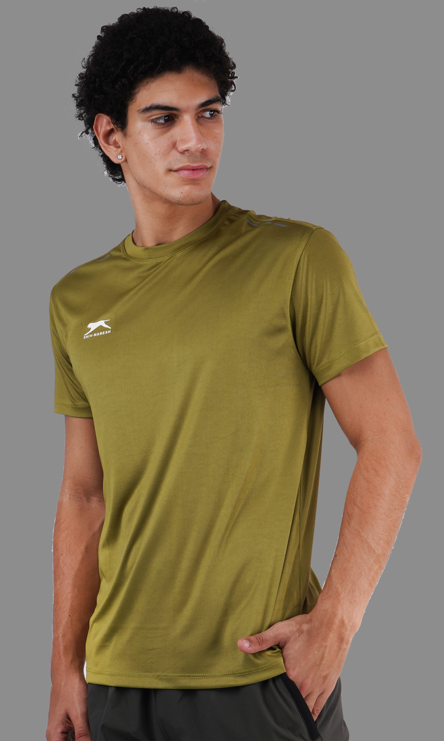 Image of Shiv Naresh Solid Men Round Neck Green T-Shirt