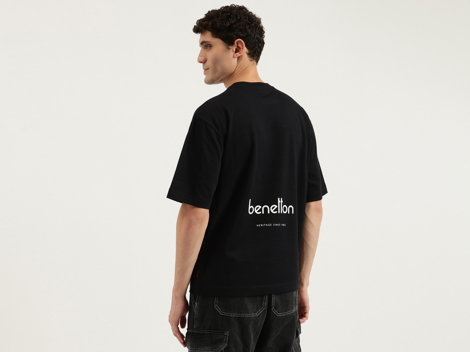 Image of United Colors of Benetton Typography Men Crew Neck Black T-Shirt